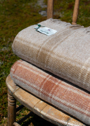 British Lambswool Blanket - Classic Check (Natural)